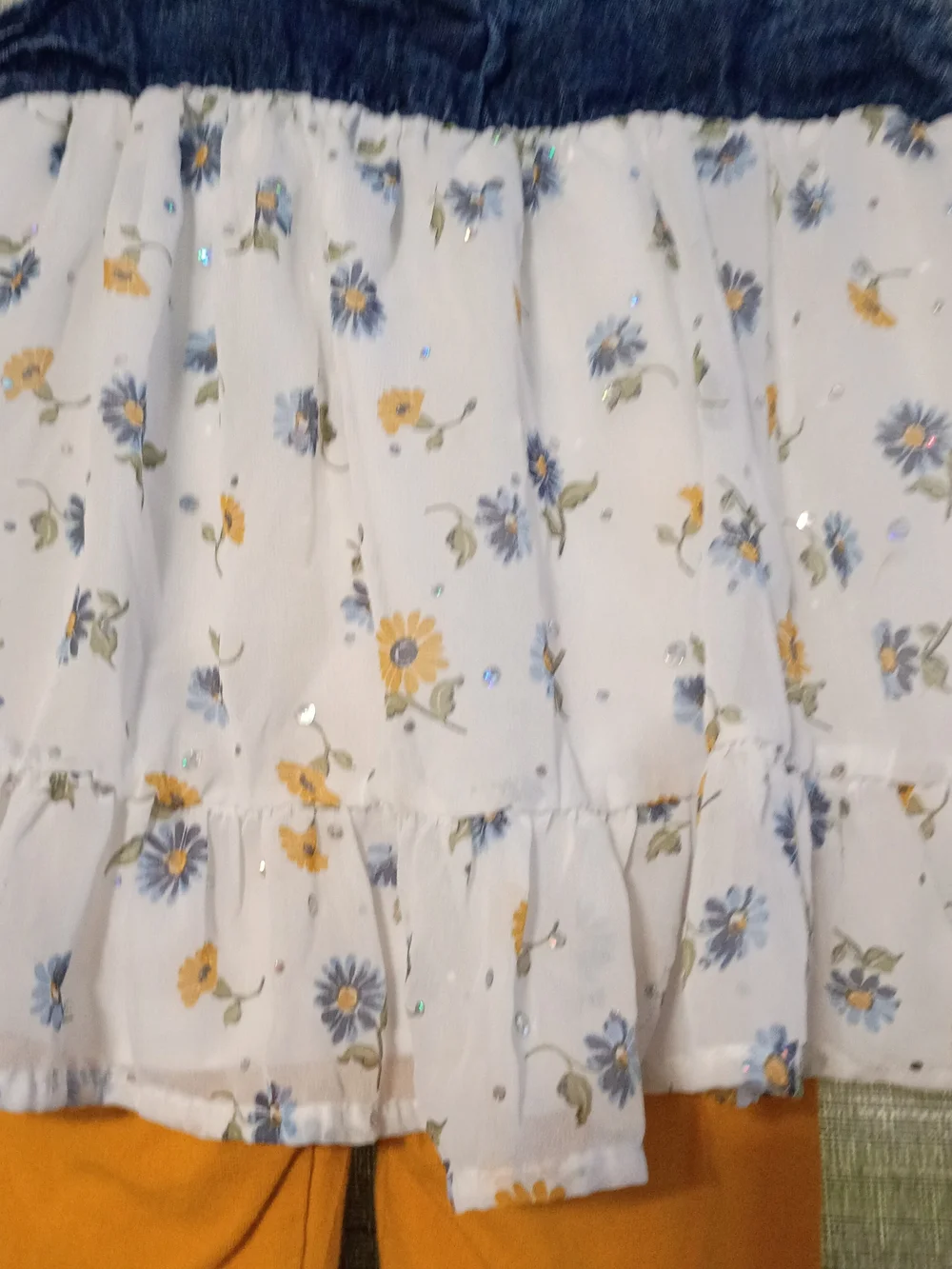 Little Lass Denim- Floral Top with Matching Leggings - Picture 6 of 9